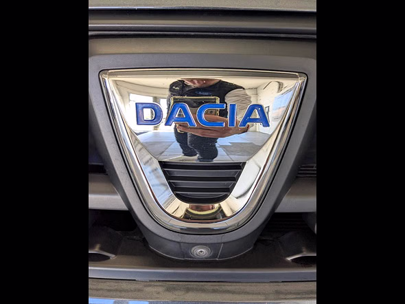 DACIA Duster 1.5 Blue dCi 115ch Techroad 4x2 - Miniature 18