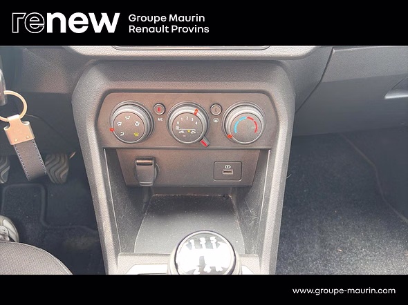 DACIA Sandero 1.0 TCe 90ch Stepway Expression - Miniature 35