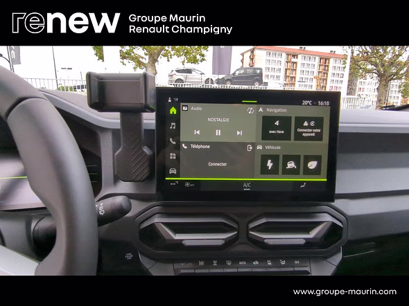 DACIA Duster 1.8 hybrid 155ch Journey - Miniature 18