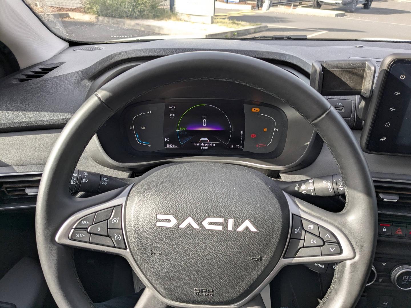 DACIA Jogger 1.6 hybrid 140ch Extreme 5 places - Photo 20