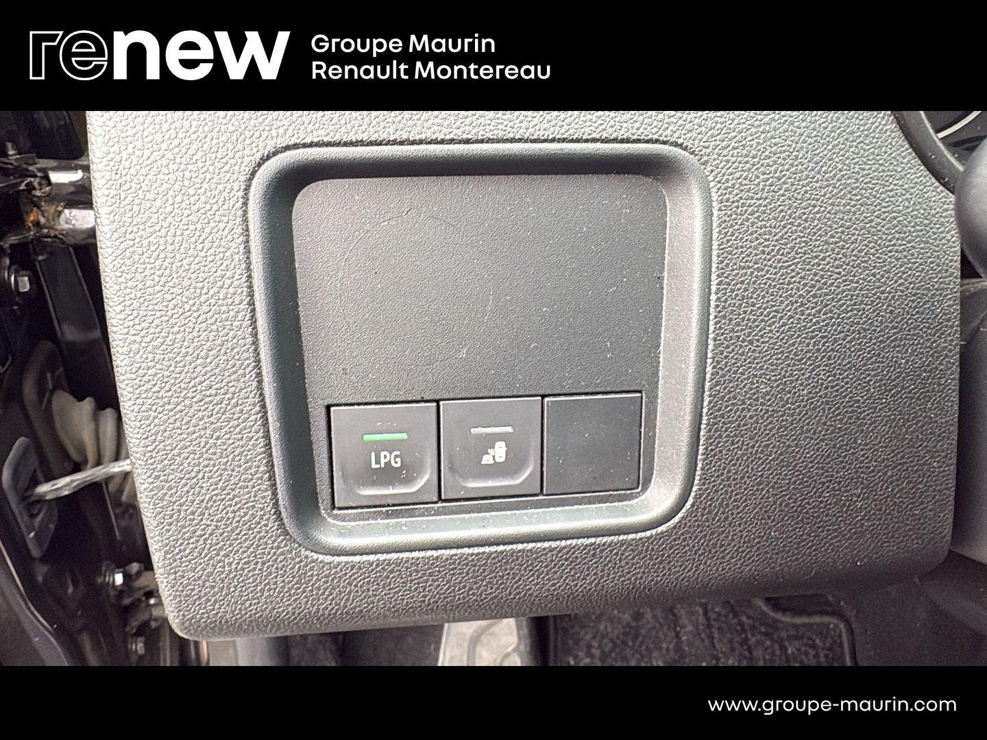 DACIA Duster 1.0 ECO-G 100ch  Journey + 4x2 - Photo 21
