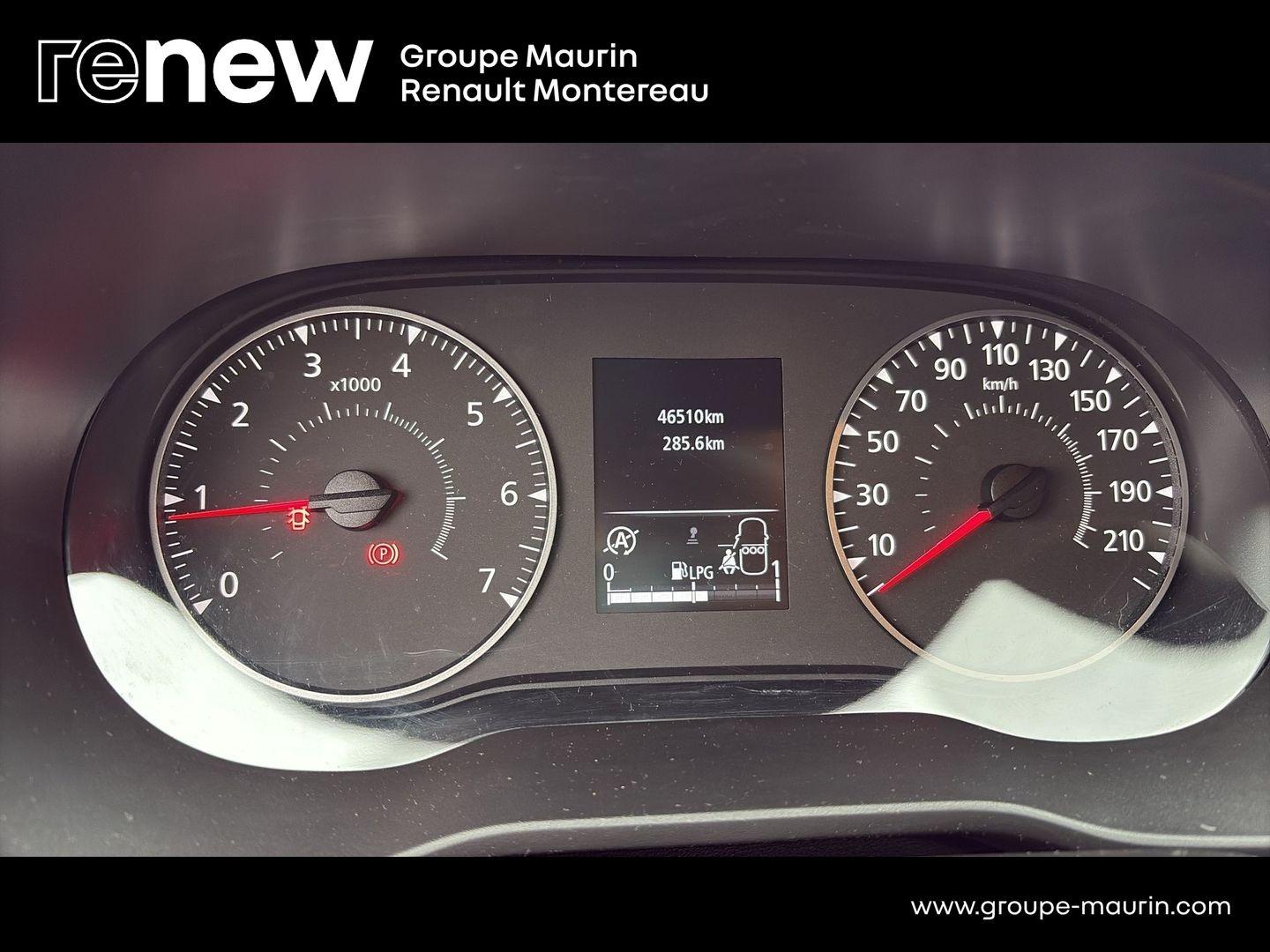 DACIA Duster 1.0 ECO-G 100ch  Journey + 4x2 - Photo 22