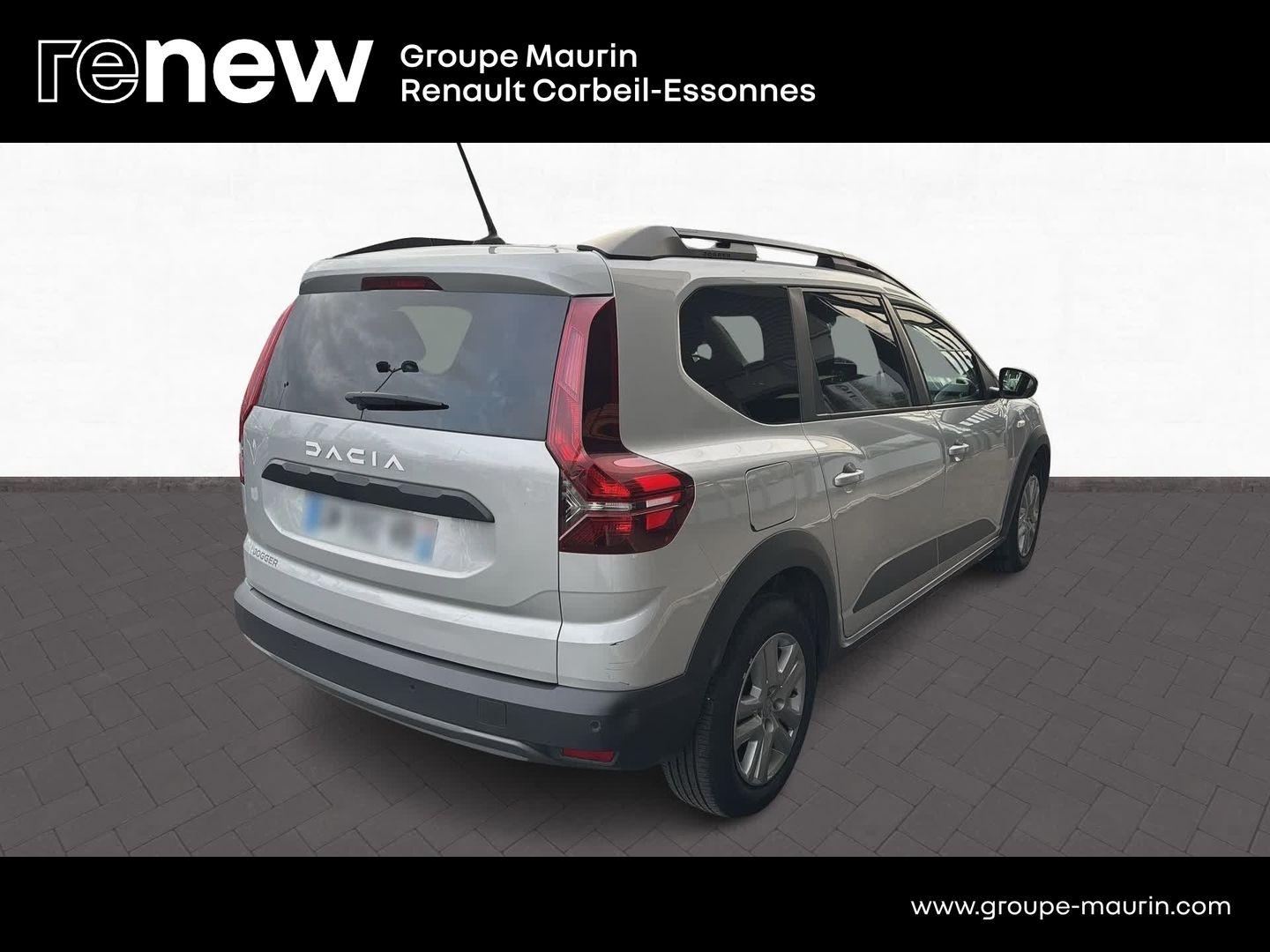DACIA Jogger 1.0 TCe 110ch Expression 7 places - Photo 5