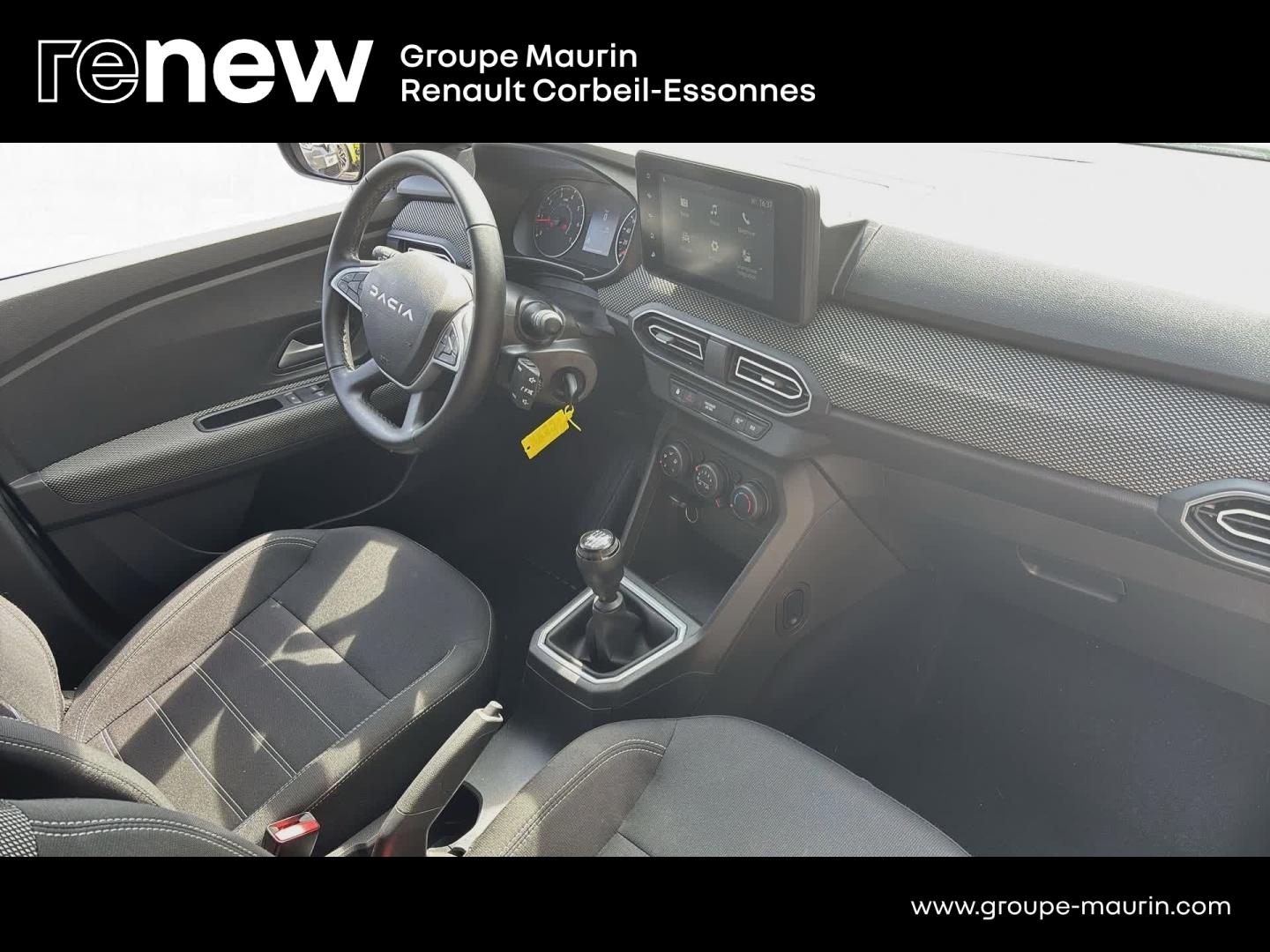 DACIA Jogger 1.0 TCe 110ch Expression 7 places -24 - Photo 18