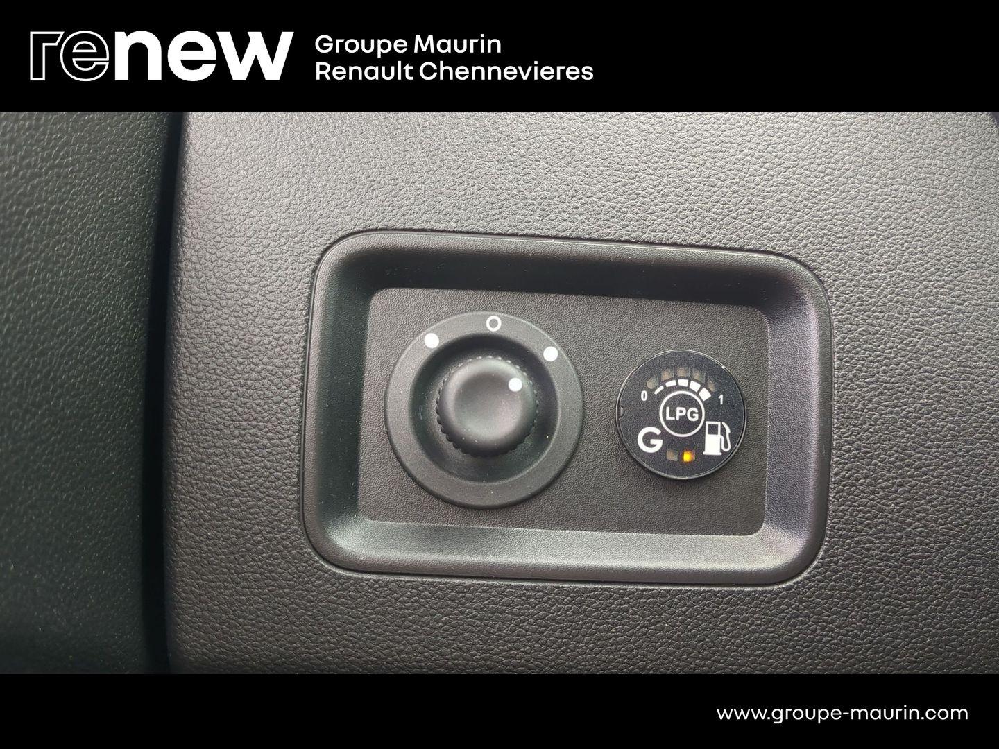 DACIA Duster 1.0 ECO-G 100ch Prestige 4x2 - Photo 12