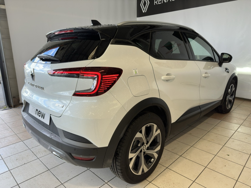 RENAULT Captur d’occasion à vendre à CHENNEVIÈRES-SUR-MARNE chez ADP - SOVEA 94 (Photo 4)