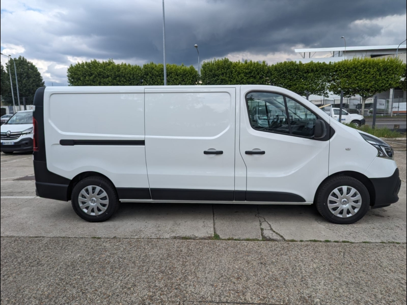 RENAULT Trafic Fg VUL d’occasion à vendre à CHENNEVIÈRES-SUR-MARNE chez ADP - SOVEA 94 (Photo 4)