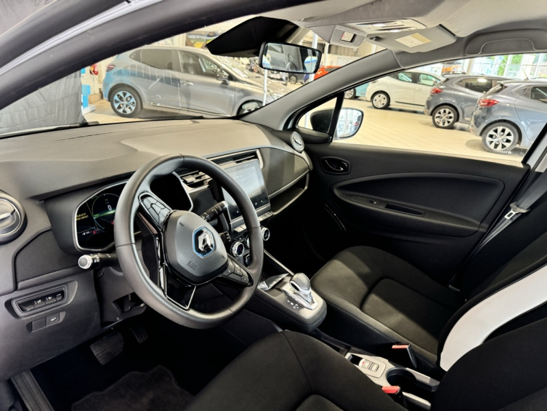 RENAULT Zoe d’occasion à vendre à CHENNEVIÈRES-SUR-MARNE chez ADP - SOVEA 94 (Photo 7)