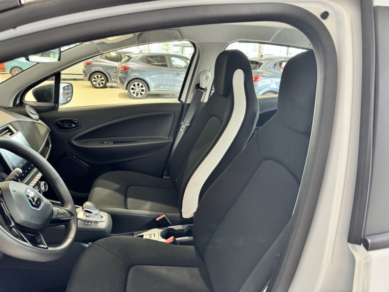 RENAULT Zoe d’occasion à vendre à CHENNEVIÈRES-SUR-MARNE chez ADP - SOVEA 94 (Photo 8)