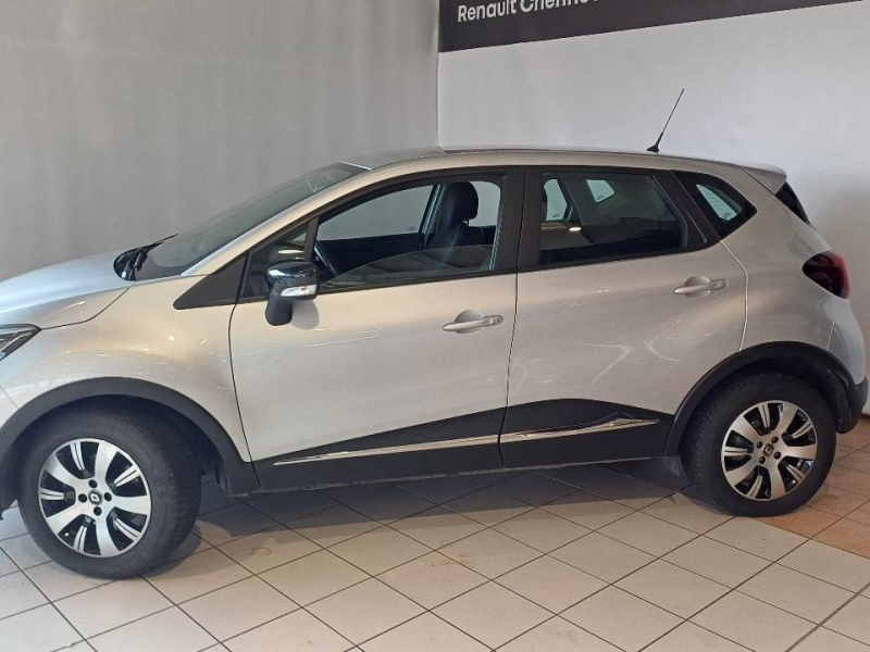 RENAULT Captur d’occasion à vendre à CHENNEVIÈRES-SUR-MARNE chez ADP - SOVEA 94 (Photo 5)