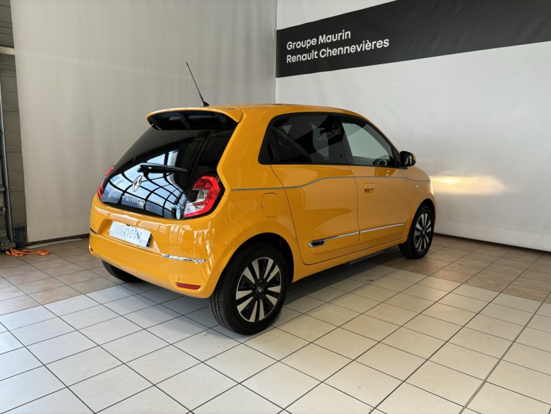 RENAULT Twingo d’occasion à vendre à CHENNEVIÈRES-SUR-MARNE chez ADP - SOVEA 94 (Photo 5)