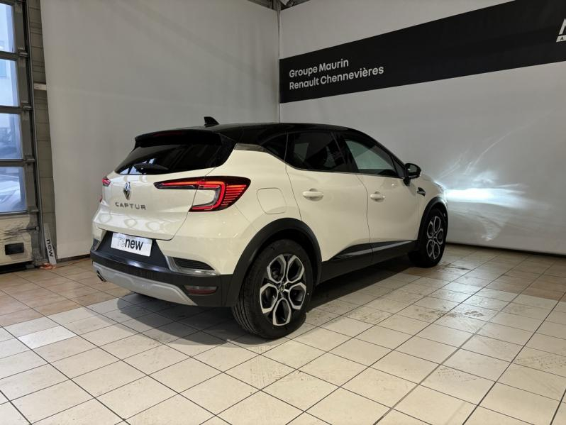 RENAULT Captur d’occasion à vendre à CHENNEVIÈRES-SUR-MARNE chez ADP - SOVEA 94 (Photo 7)