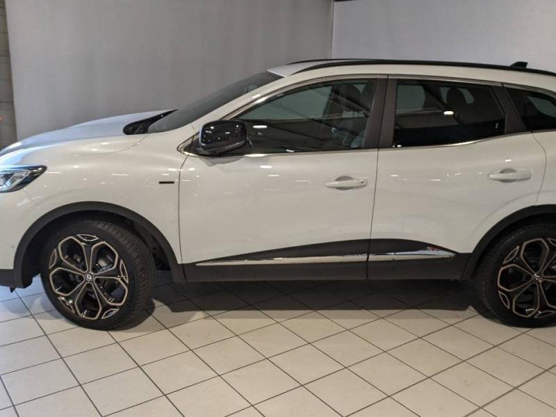 RENAULT Kadjar d’occasion à vendre à CHENNEVIÈRES-SUR-MARNE chez ADP - SOVEA 94 (Photo 15)