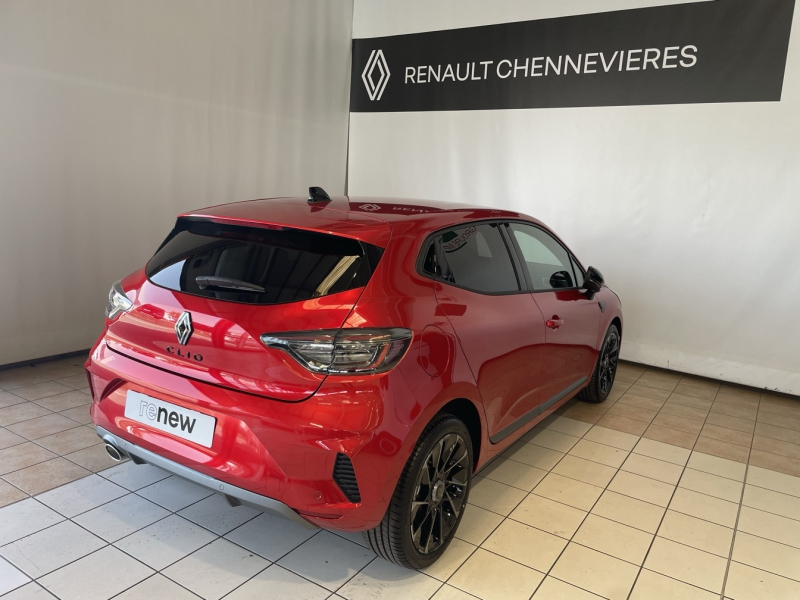 RENAULT Clio d’occasion à vendre à CHENNEVIÈRES-SUR-MARNE chez ADP - SOVEA 94 (Photo 4)