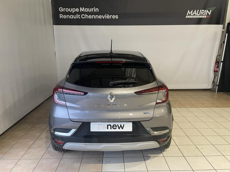 RENAULT Captur d’occasion à vendre à CHENNEVIÈRES-SUR-MARNE chez ADP - SOVEA 94 (Photo 18)