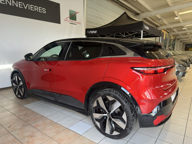 RENAULT Megane d’occasion à vendre à CHENNEVIÈRES-SUR-MARNE chez ADP - SOVEA 94 (Photo 6)