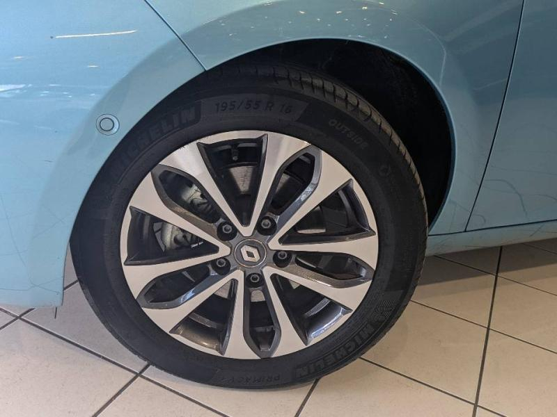 RENAULT Zoe d’occasion à vendre à CHENNEVIÈRES-SUR-MARNE chez ADP - SOVEA 94 (Photo 4)