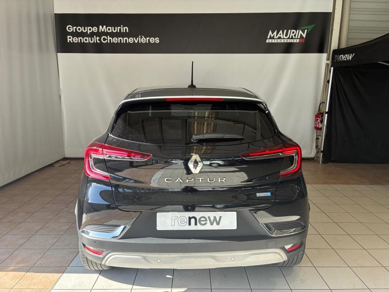 RENAULT Captur d’occasion à vendre à CHENNEVIÈRES-SUR-MARNE chez ADP - SOVEA 94 (Photo 7)