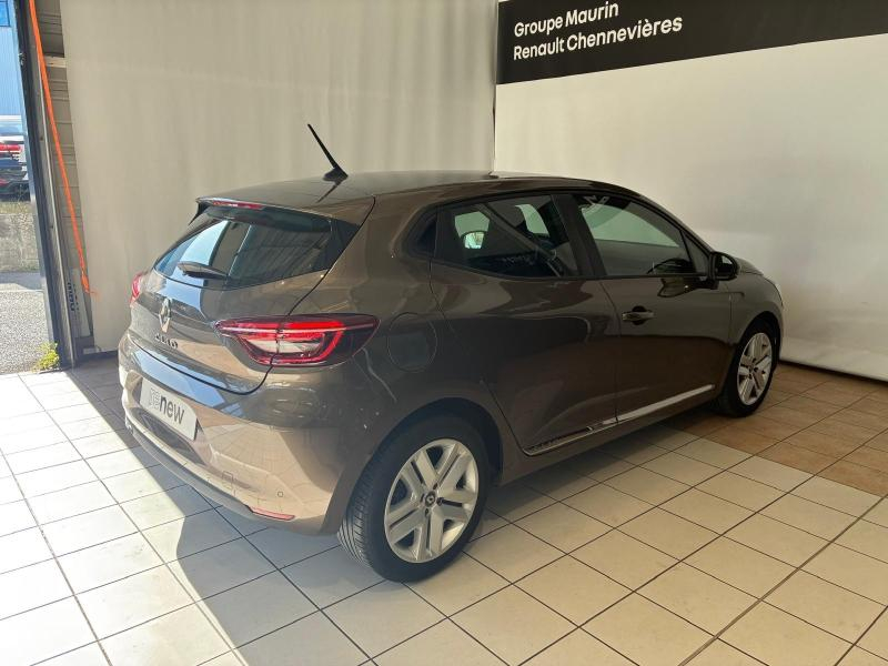 RENAULT Clio d’occasion à vendre à CHENNEVIÈRES-SUR-MARNE chez ADP - SOVEA 94 (Photo 4)