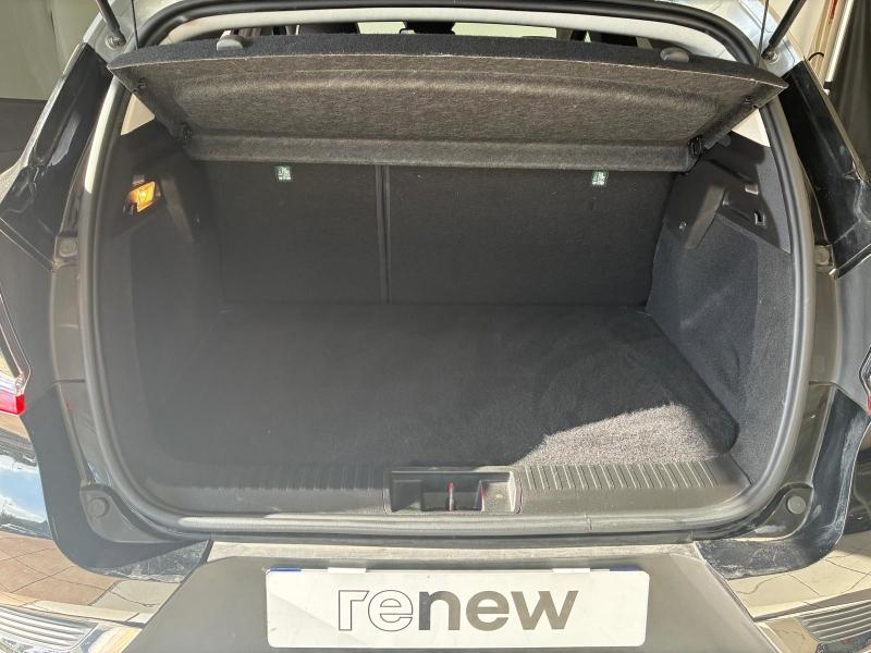 RENAULT Captur d’occasion à vendre à CHENNEVIÈRES-SUR-MARNE chez ADP - SOVEA 94 (Photo 9)