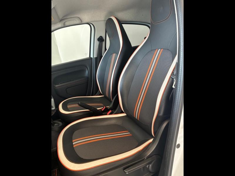 RENAULT Twingo d’occasion à vendre à CHENNEVIÈRES-SUR-MARNE chez ADP - SOVEA 94 (Photo 10)