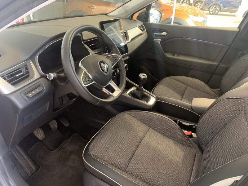 RENAULT Captur d’occasion à vendre à CHENNEVIÈRES-SUR-MARNE chez ADP - SOVEA 94 (Photo 5)