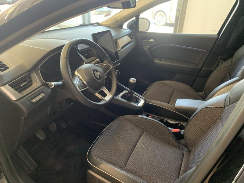 RENAULT Captur d’occasion à vendre à CHENNEVIÈRES-SUR-MARNE chez ADP - SOVEA 94 (Photo 5)