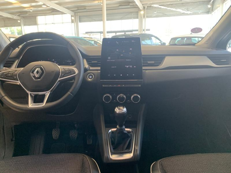 RENAULT Captur d’occasion à vendre à CHENNEVIÈRES-SUR-MARNE chez ADP - SOVEA 94 (Photo 13)
