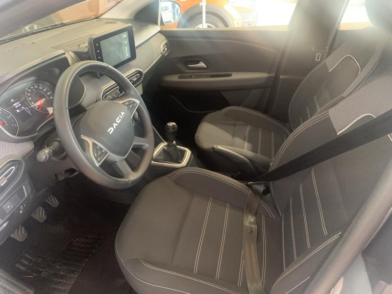 DACIA Sandero d’occasion à vendre à CHENNEVIÈRES-SUR-MARNE chez ADP - SOVEA 94 (Photo 5)
