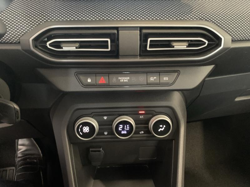 DACIA Sandero d’occasion à vendre à CHENNEVIÈRES-SUR-MARNE chez ADP - SOVEA 94 (Photo 15)
