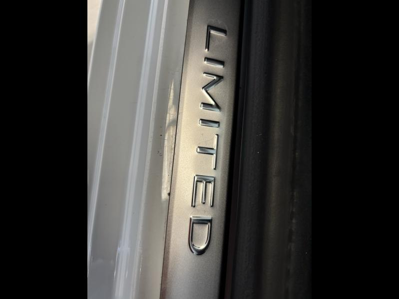 RENAULT Clio d’occasion à vendre à CHENNEVIÈRES-SUR-MARNE chez ADP - SOVEA 94 (Photo 13)