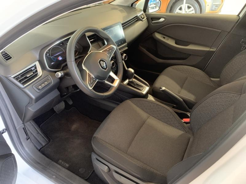 RENAULT Clio d’occasion à vendre à CHENNEVIÈRES-SUR-MARNE chez ADP - SOVEA 94 (Photo 9)
