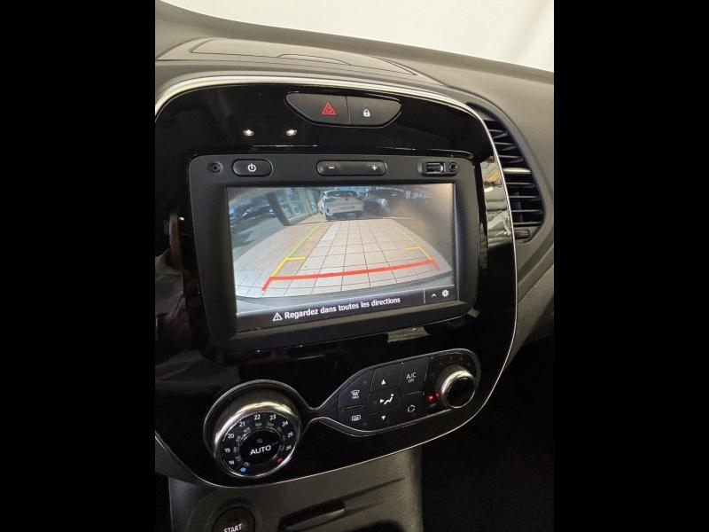 RENAULT Captur d’occasion à vendre à CHENNEVIÈRES-SUR-MARNE chez ADP - SOVEA 94 (Photo 10)