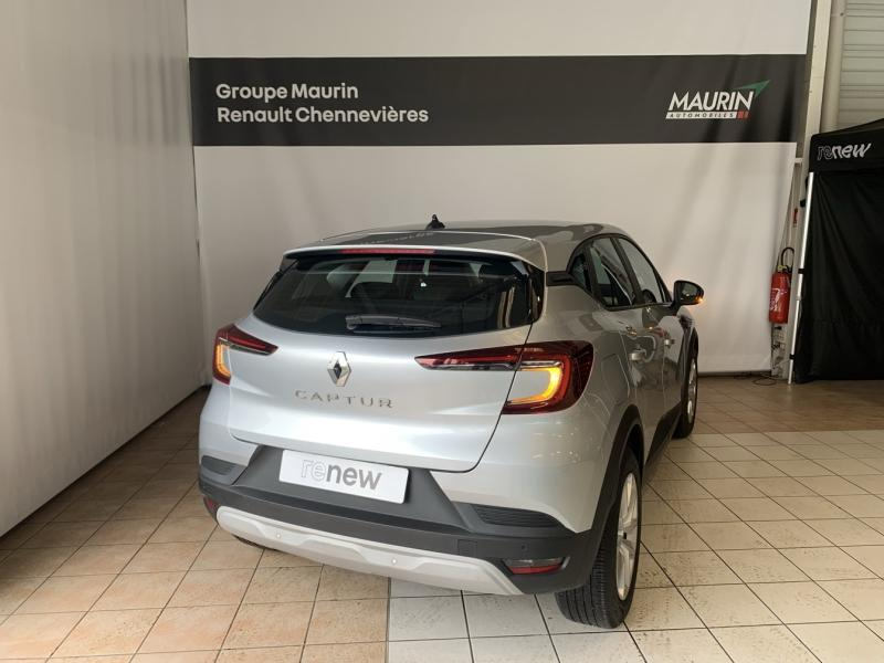 RENAULT Captur d’occasion à vendre à CHENNEVIÈRES-SUR-MARNE chez ADP - SOVEA 94 (Photo 3)