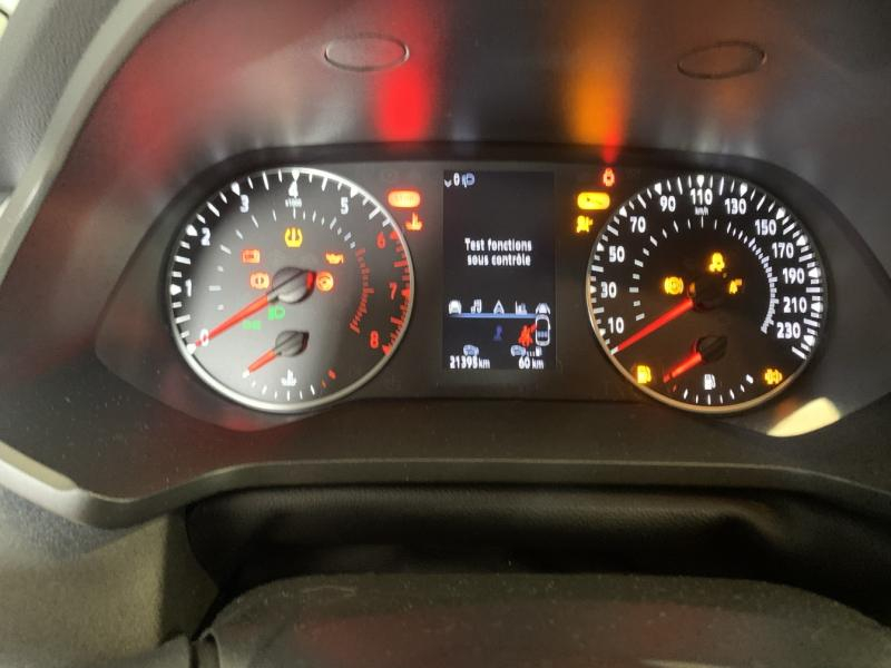 RENAULT Captur d’occasion à vendre à CHENNEVIÈRES-SUR-MARNE chez ADP - SOVEA 94 (Photo 9)