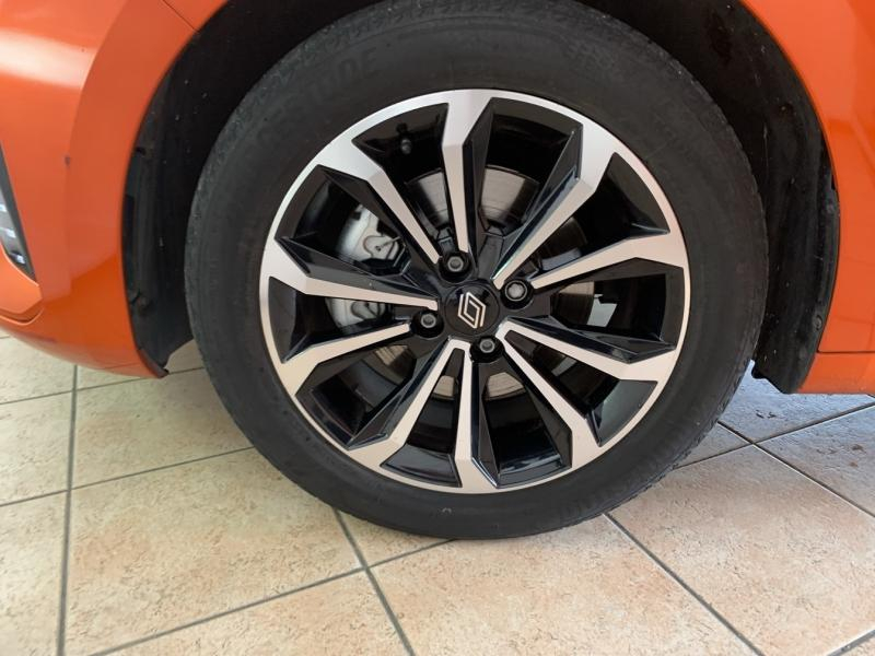 RENAULT Clio d’occasion à vendre à CHENNEVIÈRES-SUR-MARNE chez ADP - SOVEA 94 (Photo 15)