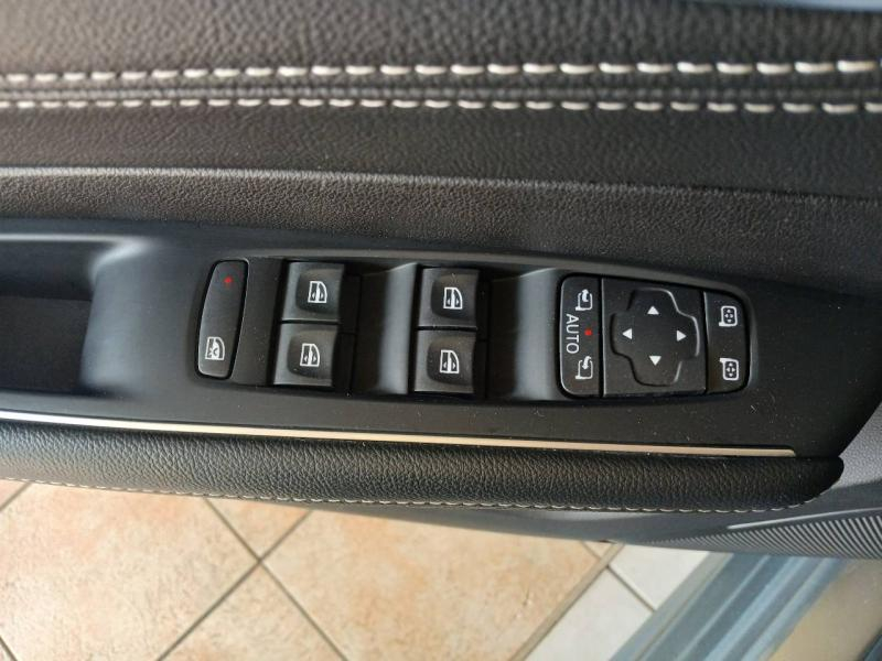 RENAULT Talisman d’occasion à vendre à CHENNEVIÈRES-SUR-MARNE chez ADP - SOVEA 94 (Photo 8)