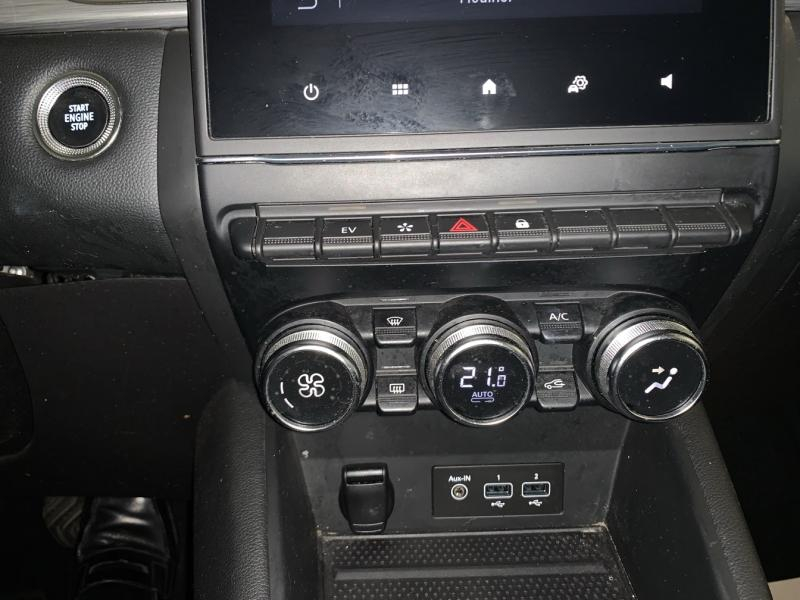 RENAULT Captur d’occasion à vendre à CHENNEVIÈRES-SUR-MARNE chez ADP - SOVEA 94 (Photo 13)