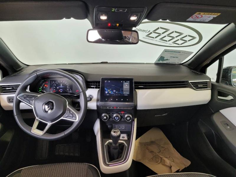 RENAULT Clio d’occasion à vendre à CHENNEVIÈRES-SUR-MARNE chez ADP - SOVEA 94 (Photo 5)