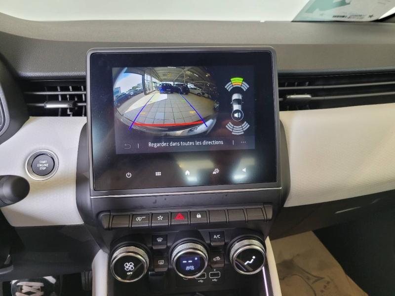 RENAULT Clio d’occasion à vendre à CHENNEVIÈRES-SUR-MARNE chez ADP - SOVEA 94 (Photo 10)