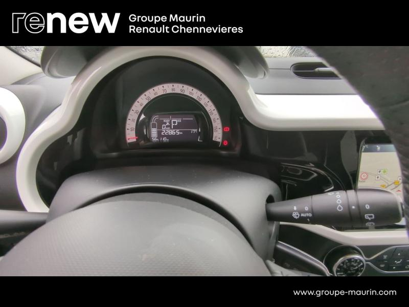 RENAULT Twingo d’occasion à vendre à CHENNEVIÈRES-SUR-MARNE chez ADP - SOVEA 94 (Photo 9)