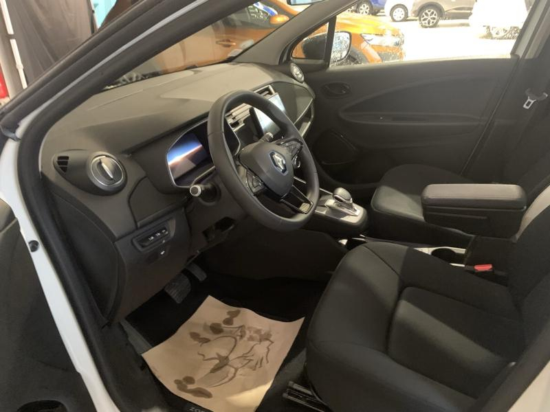 RENAULT Zoe d’occasion à vendre à CHENNEVIÈRES-SUR-MARNE chez ADP - SOVEA 94 (Photo 6)
