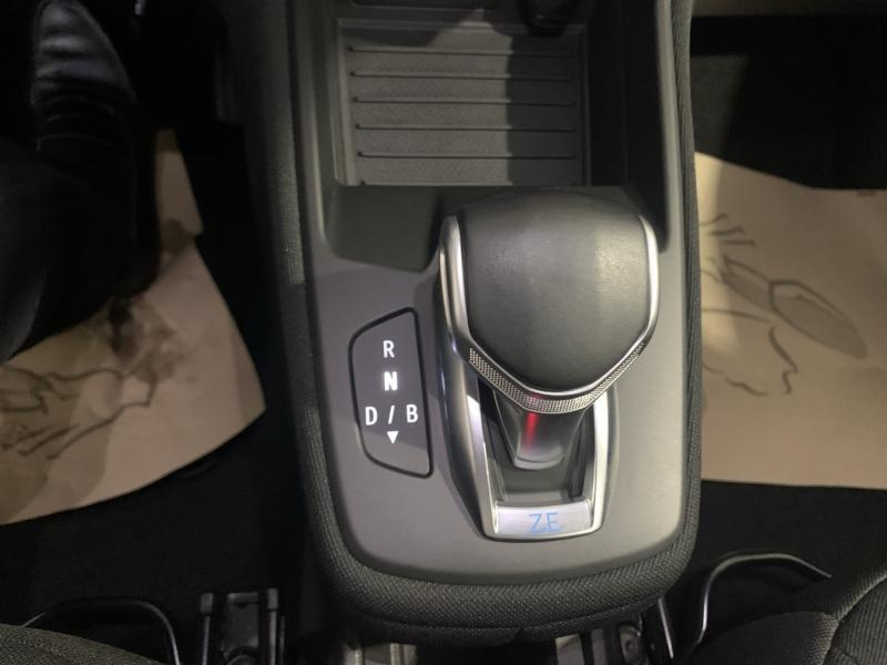 RENAULT Zoe d’occasion à vendre à CHENNEVIÈRES-SUR-MARNE chez ADP - SOVEA 94 (Photo 12)