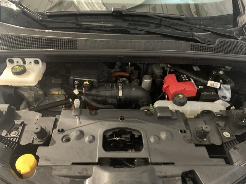 RENAULT Zoe d’occasion à vendre à CHENNEVIÈRES-SUR-MARNE chez ADP - SOVEA 94 (Photo 15)