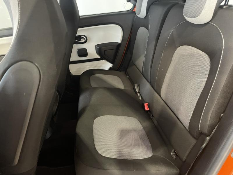 RENAULT Twingo d’occasion à vendre à CHENNEVIÈRES-SUR-MARNE chez ADP - SOVEA 94 (Photo 9)