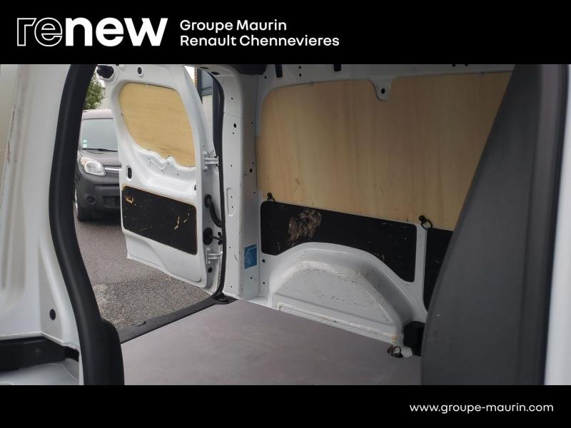 RENAULT Kangoo Van d’occasion à vendre à CHENNEVIÈRES-SUR-MARNE chez ADP - SOVEA 94 (Photo 20)