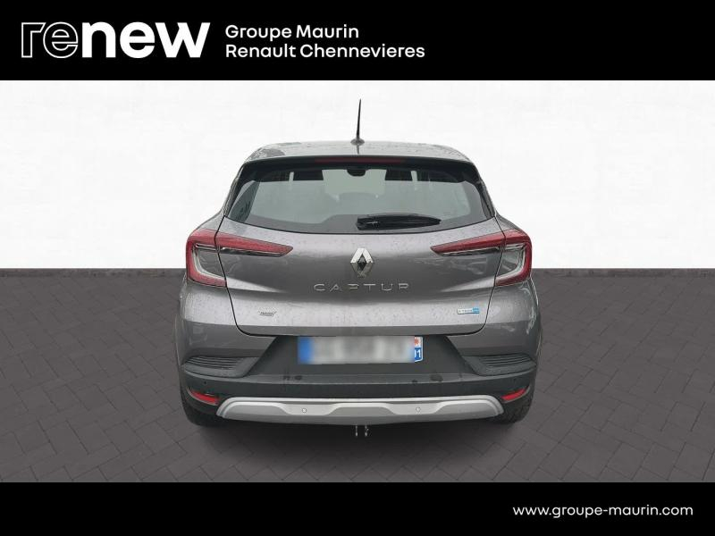 RENAULT Captur d’occasion à vendre à CHENNEVIÈRES-SUR-MARNE chez ADP - SOVEA 94 (Photo 4)