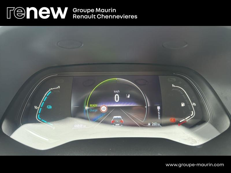 RENAULT Captur d’occasion à vendre à CHENNEVIÈRES-SUR-MARNE chez ADP - SOVEA 94 (Photo 9)