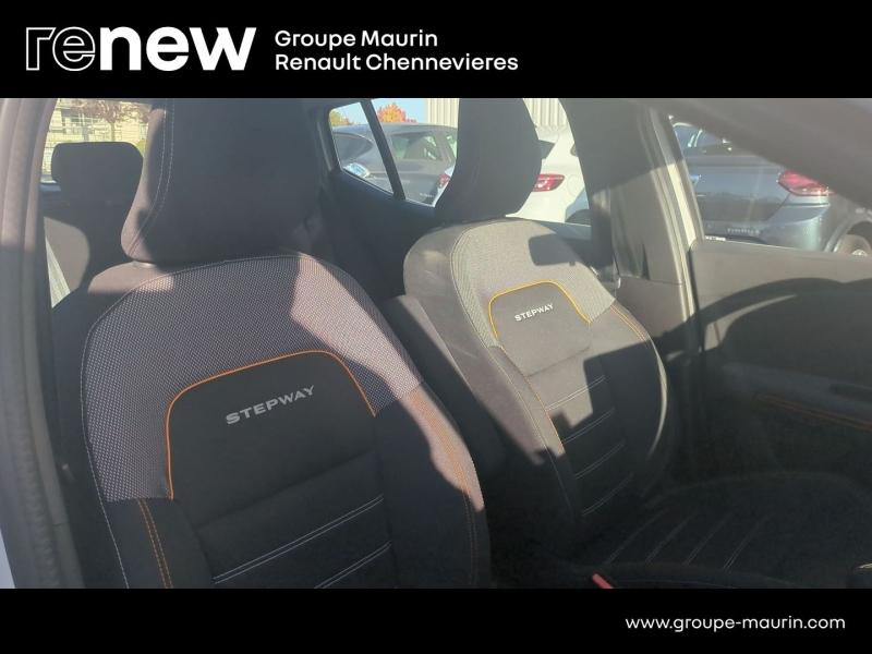 DACIA Sandero d’occasion à vendre à CHENNEVIÈRES-SUR-MARNE chez ADP - SOVEA 94 (Photo 12)