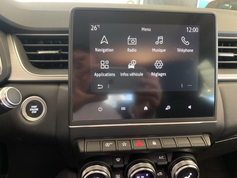 RENAULT Captur d’occasion à vendre à CHENNEVIÈRES-SUR-MARNE chez ADP - SOVEA 94 (Photo 13)